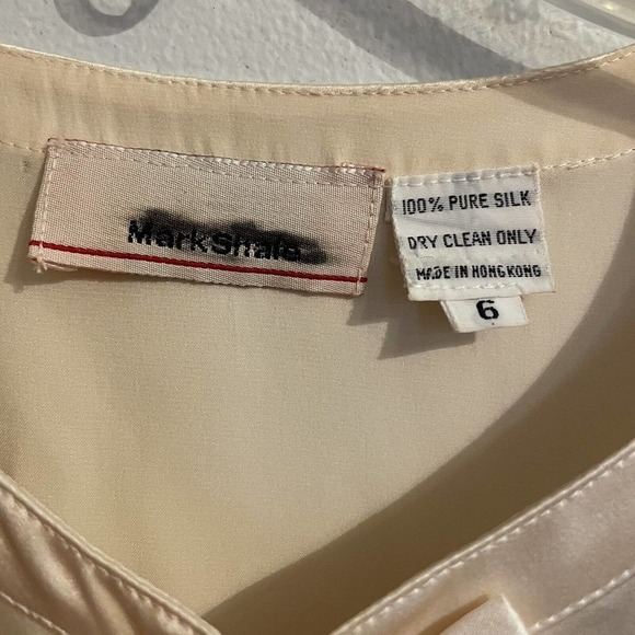 Vintage Mark Shale Size 6 Tunic Blouse Cream 100% Silk Bows Shoulder Pads 80s… - Picture 6 of 6